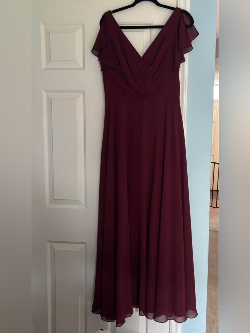 David’s bridal bridesmaid evening gown burgundy maroon size 8